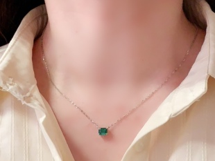 18k金祖母绿项链，赞比亚产地 微油Vivid green 颜色艳绿大证