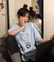 實拍實價趣味踢足球的狗狗印花短袖恤