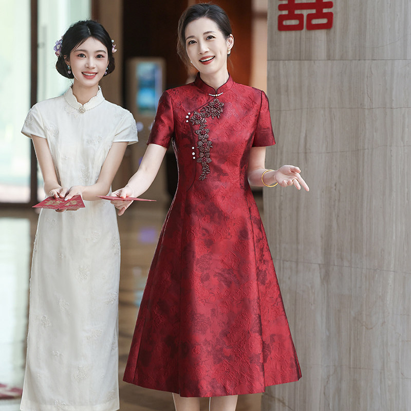 高贵年轻结婚妈妈婚宴礼服2026夏装新款高端喜婆婆装敬酒连衣裙女