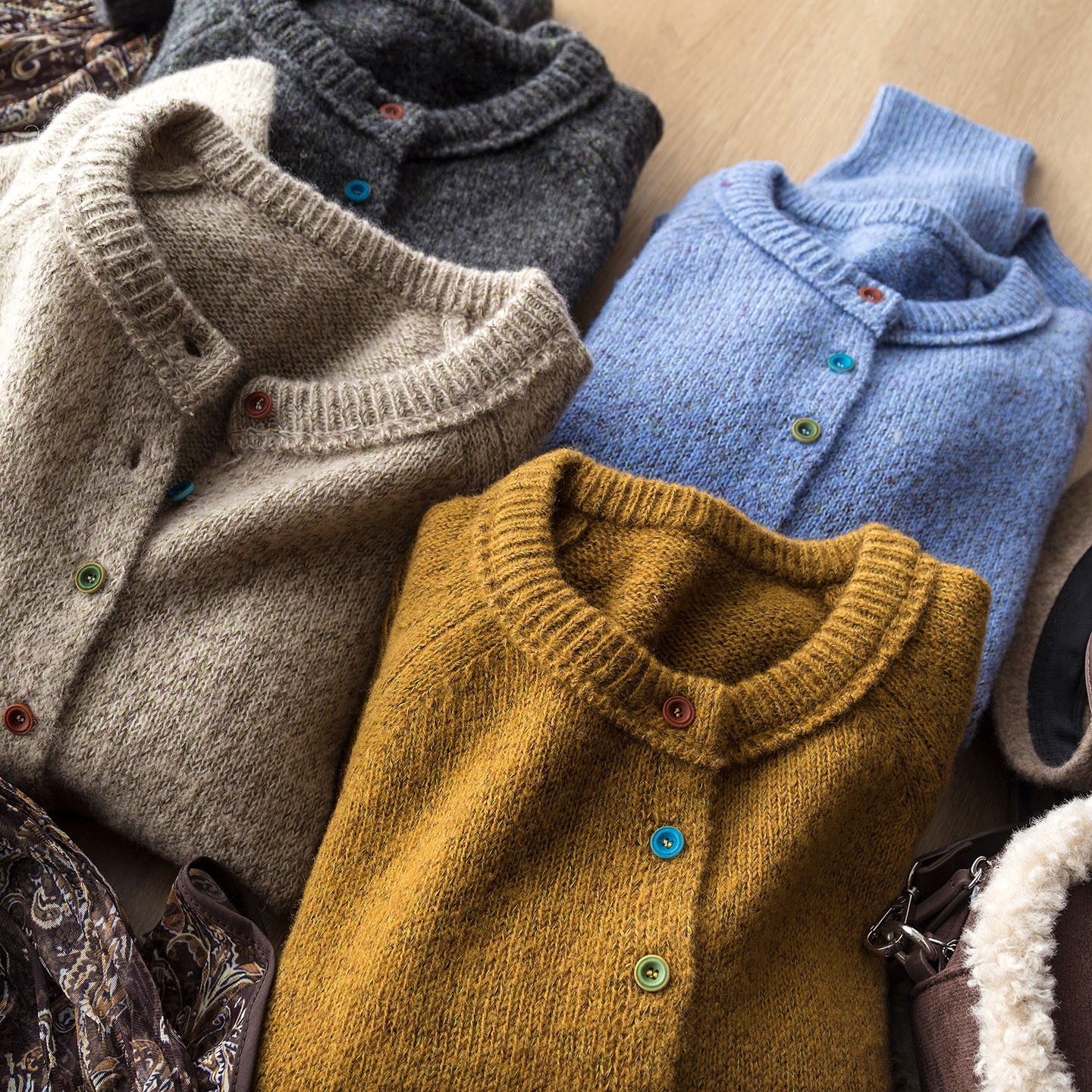 梦幻彩花纱 软糯1OO%绵羊毛彩扣圆领针织衫百搭开衫毛衣短外套秋