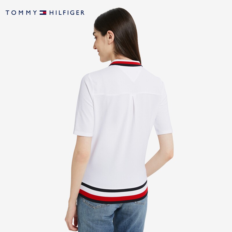 TOMMY 여성용 패셔너블하고 우아한 스트라이프 컬러 블록 작은 자수 로고 장착 반팔 폴로 셔츠 RM876J2280