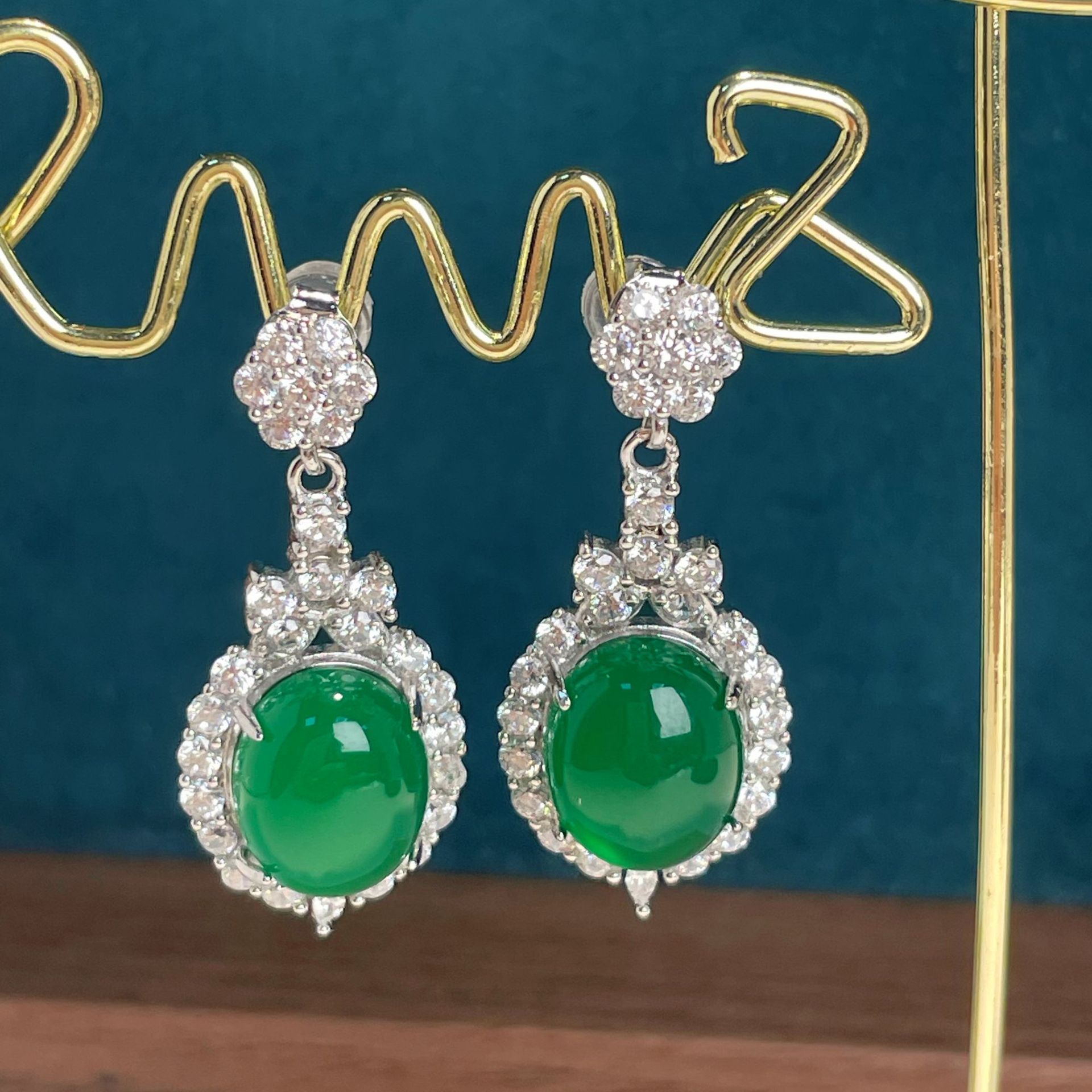 S925纯银镶嵌天然高冰绿玉髓耳钉国潮翡翠帝王绿色时尚耳环女耳坠