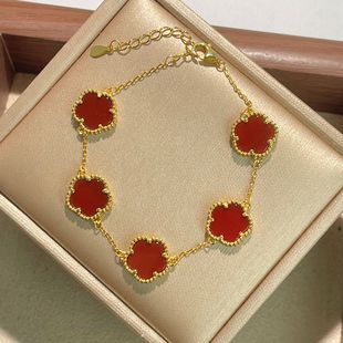 s925纯银镀黄金色手饰新款天然红玛瑙五花幸运四叶草手链女生时尚