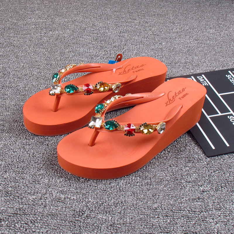 夏季女士手工钻石人字拖厚底坡跟夹脚韩版水钻凉鞋防滑沙滩凉拖鞋在类目 女鞋, 拖鞋中 - 来自Buy2taobao.com提供专业的淘宝代购服务