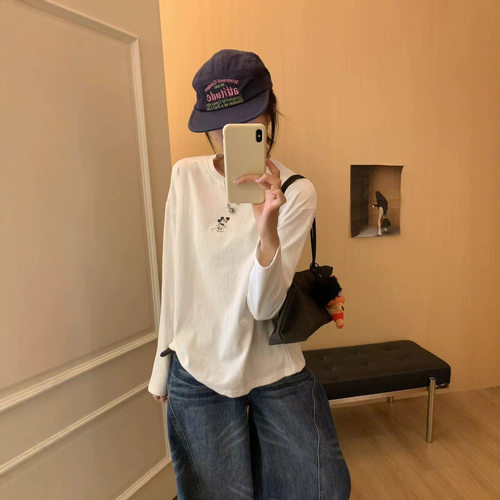早秋简约长袖T恤休闲减龄韩版宽松松弛感随性基础款白色打底衫女