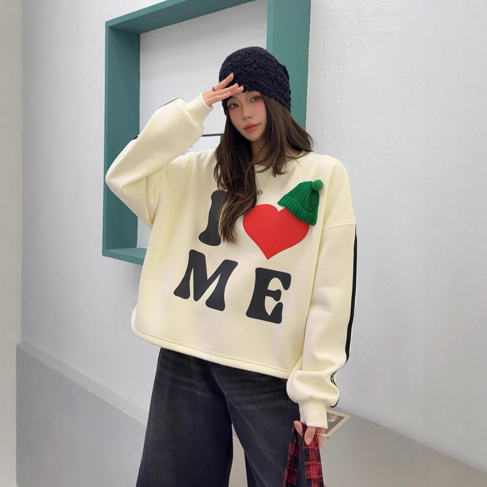 春季新款时尚个性休闲减龄显瘦大码短款小个子宽松洋气圆领卫衣女