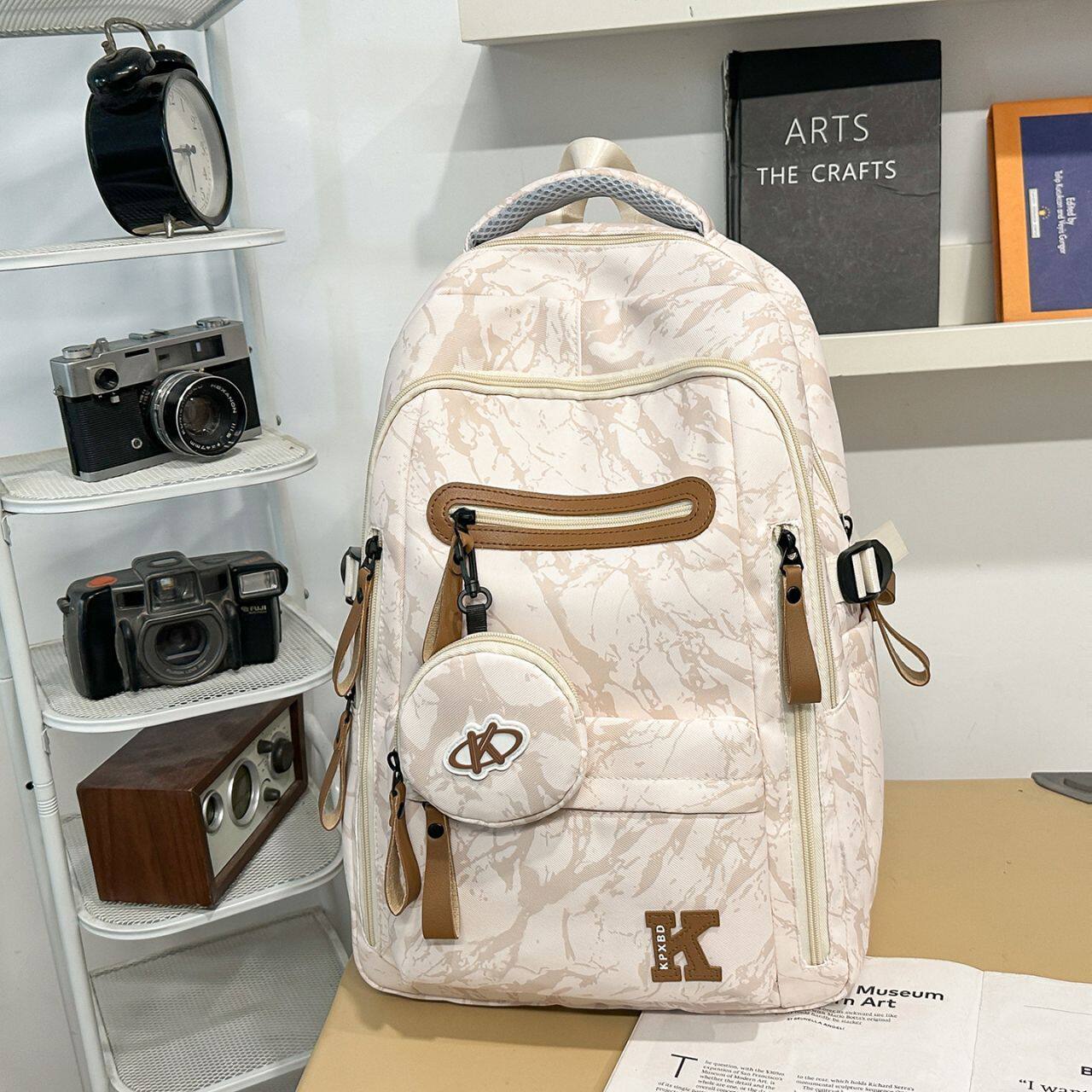 初高中生书包轻奢潮流耐脏背包防水书包校园帅气学生双肩包