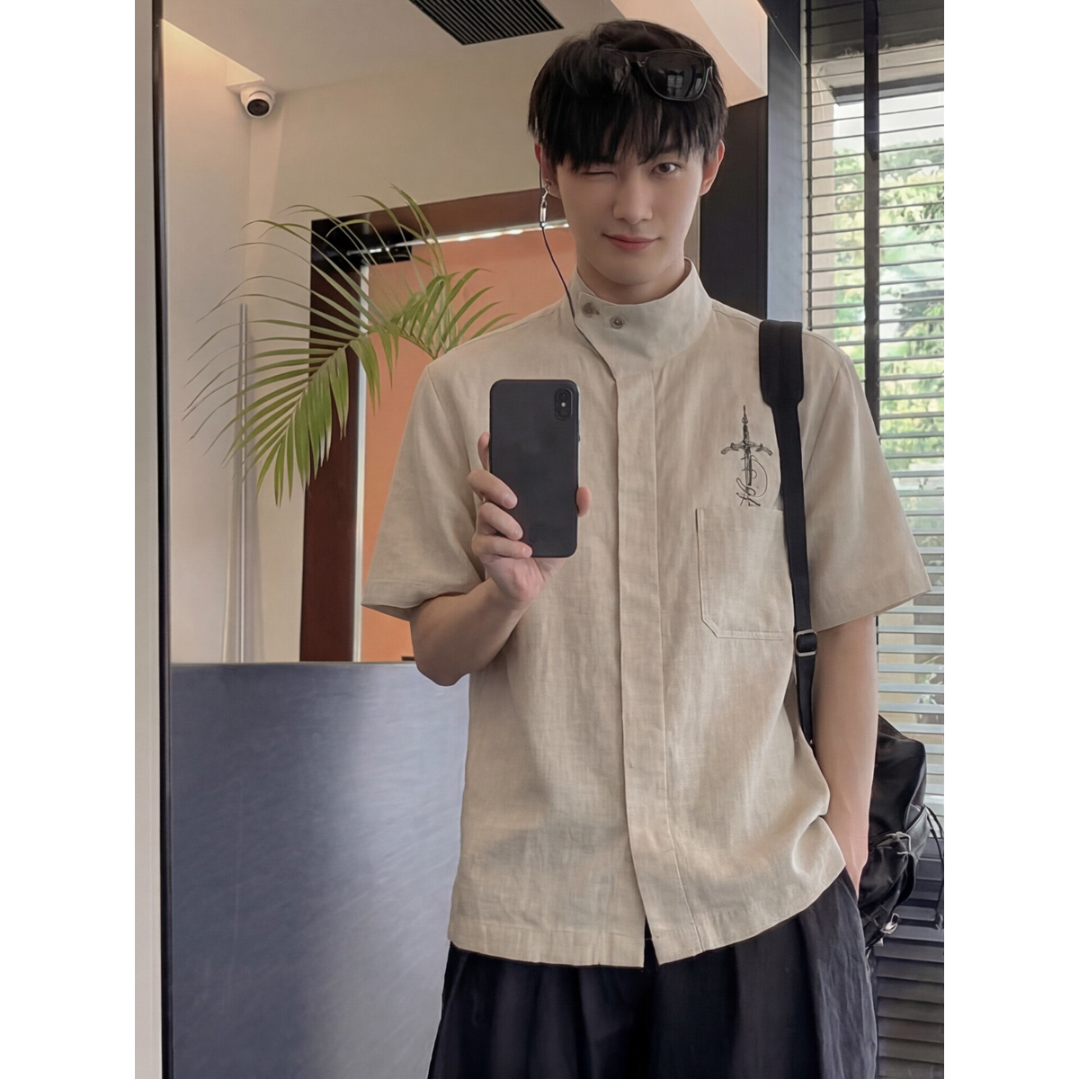 2026夏季新款设计感极简风男士短袖衬衫宽松翻领大码通勤穿搭上衣