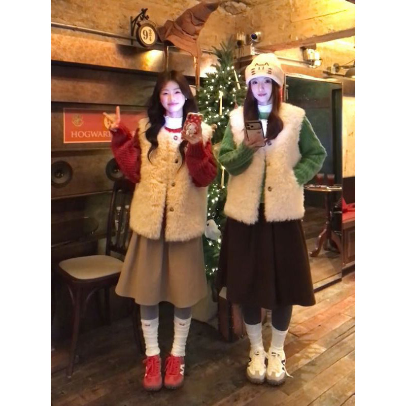 韩式气质温柔感红色麻花针织套头毛衣搭配毛茸茸马甲背心两件套装,女装/女士精品,时尚套装,淘宝优惠券,粉丝福利购,淘宝优惠卷