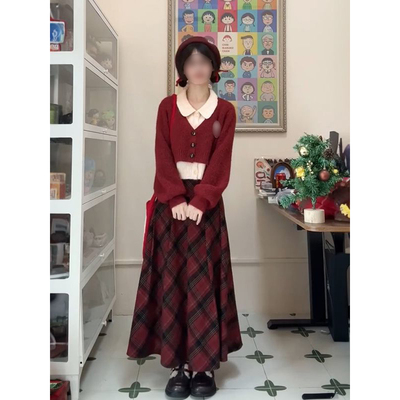 假两件毛衣开衫+格纹半身裙