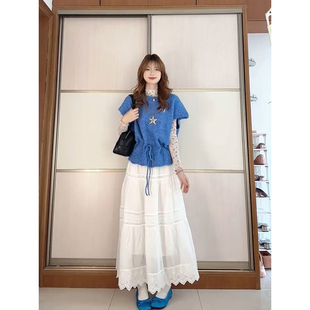 白色高腰半身裙三件套装 碎花打底 气质别致蓝色抽绳针织马甲 法式