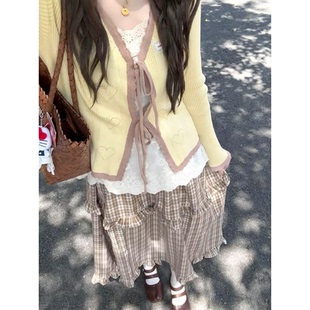 日系清纯校园少女风黄色系带针织开衫搭配格纹高腰半身裙两件套装