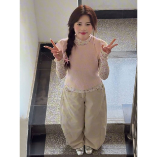 两件套装 新款 温柔甜美少女多巴胺粉色针织背心马甲搭配碎花打底衫