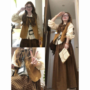 格纹半身裙两件套装 上衣搭配马甲开衫 气质温柔风翻领长袖 早秋季