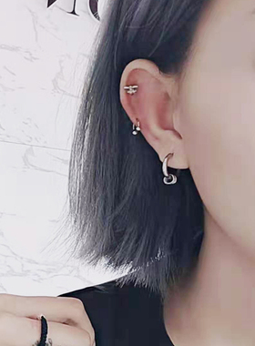 耳环2022年新款潮耳圈女大圆圈耳坠街头嘻哈耳钉简约情侣耳扣圆环