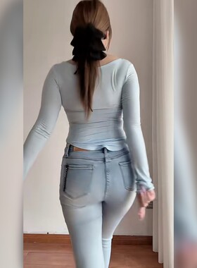 女士浅色低腰铅笔牛仔裤显瘦