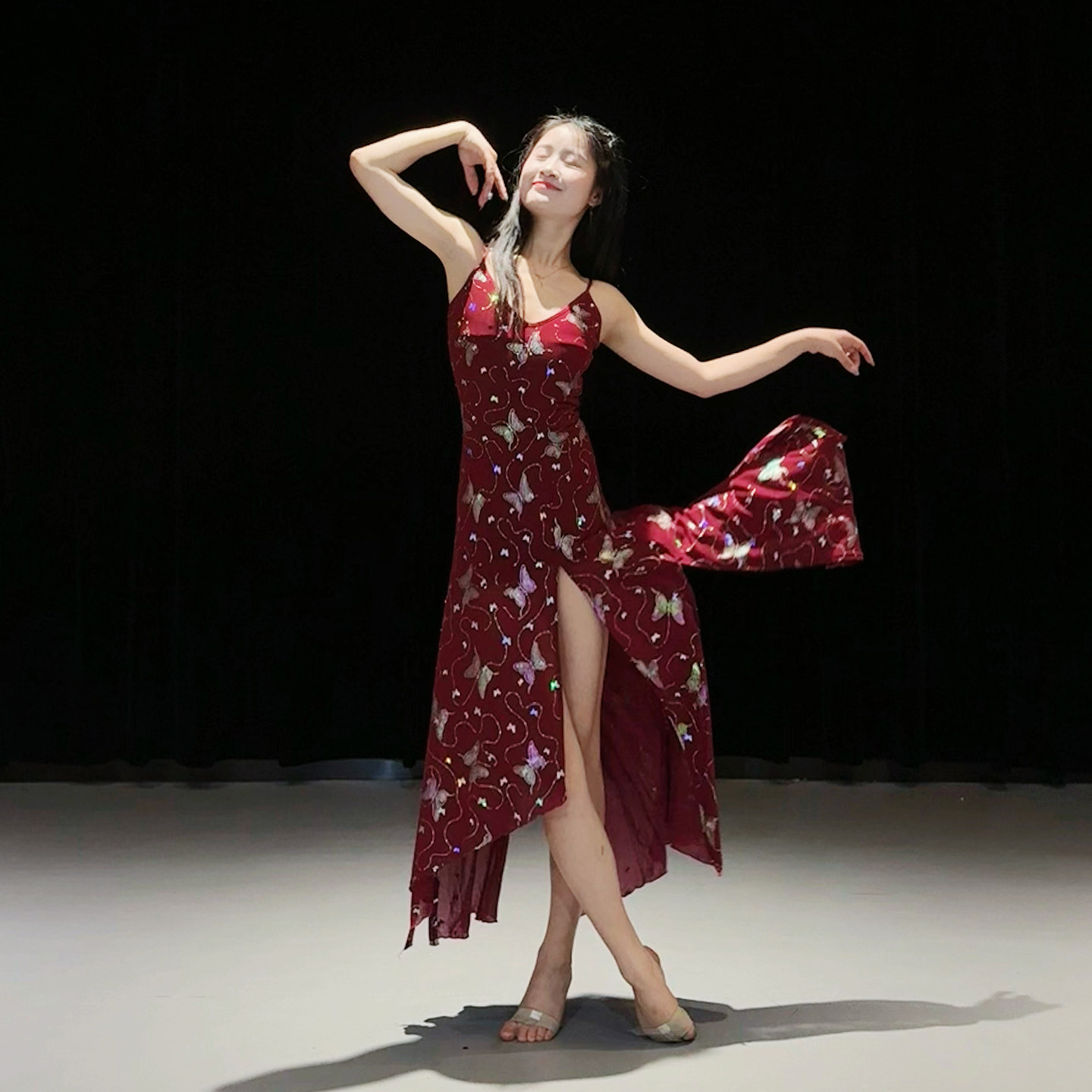 梦婷舞蹈服装中式古风爵士舞蹈裙子吊带连衣裙表演出服艺考摄影裙