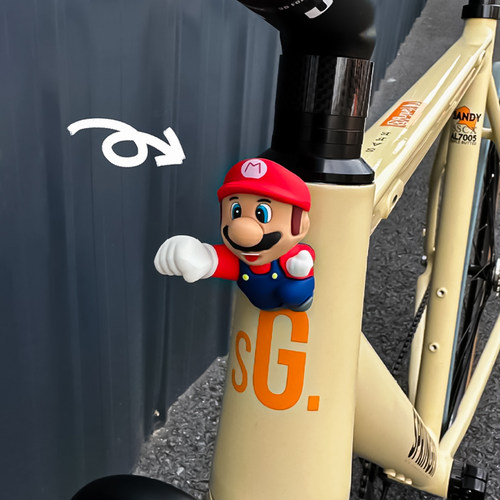 公路山地自行车装饰小配件公仔玩偶可爱小摆件电动车车贴3d立体