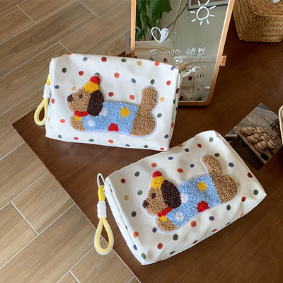 波点腊肠狗化妆包女便携手拿包大容量外出杂物化妆品收纳包小拎包