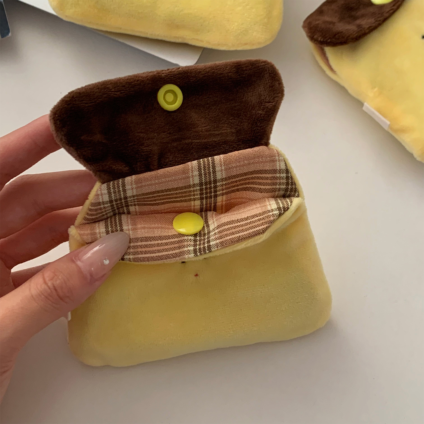 焦糖布丁零钱包~可爱自制迷你毛绒便携耳机包证件收纳随身小卡包