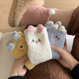 卡通可爱珊瑚绒袜子女秋冬毛绒棉袜家居睡眠保暖毛毛中筒袜地板袜