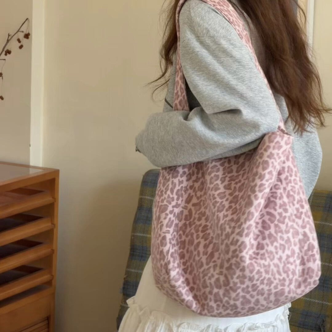 慵懒风粉色豹纹单肩包女外出大容量帆布包新款韩系时尚百搭托特包,箱包皮具/热销女包/男包,时尚帆布包,淘宝优惠券,粉丝福利购,淘宝优惠卷