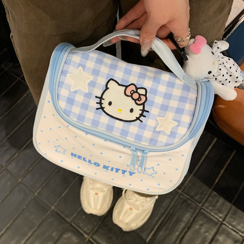 蓝色星星kitty猫化妆包女2026新款高端正版便携旅行洗漱收纳包包