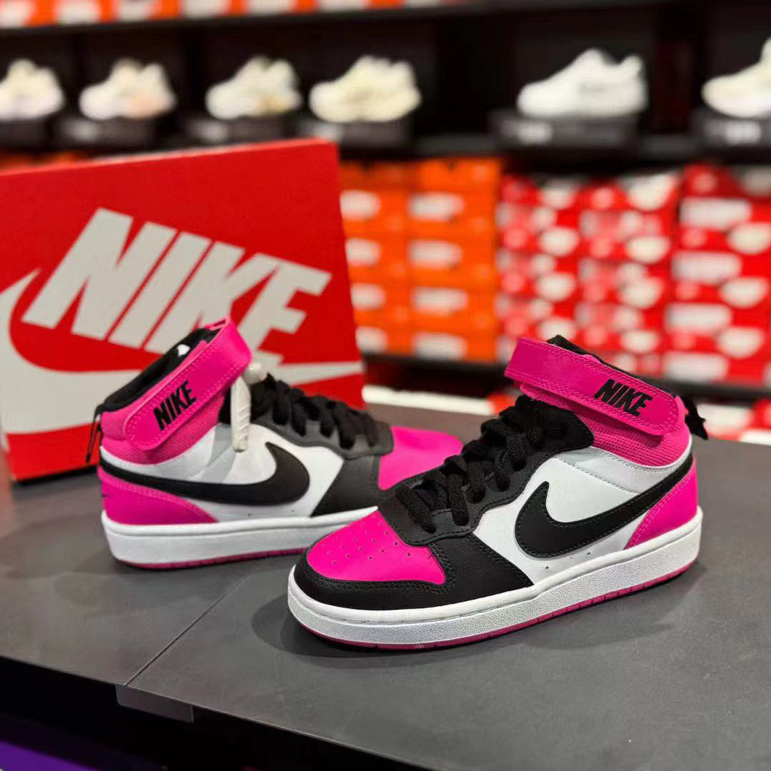 耐克女子复古运动休闲板鞋