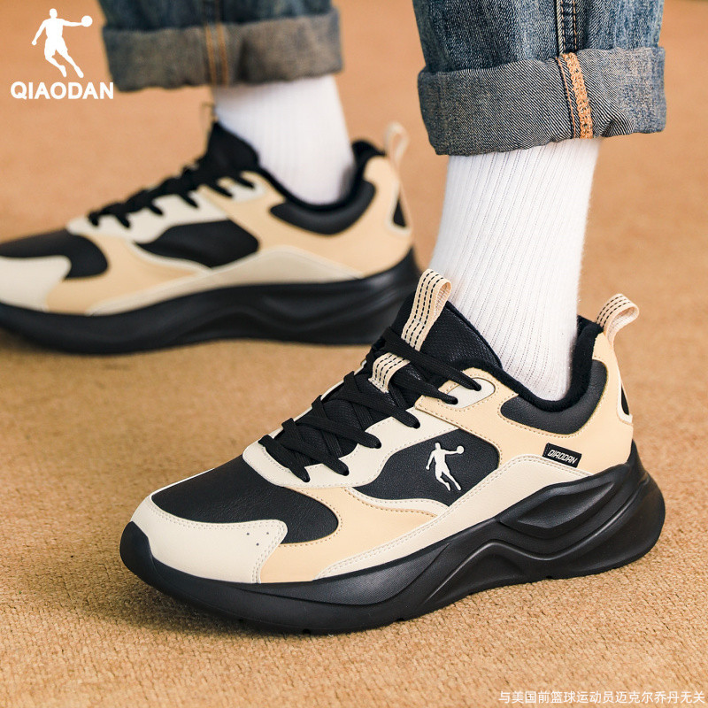 乔丹加绒男鞋棉鞋2025冬季新款官方旗舰防寒保暖运动鞋皮面跑步鞋