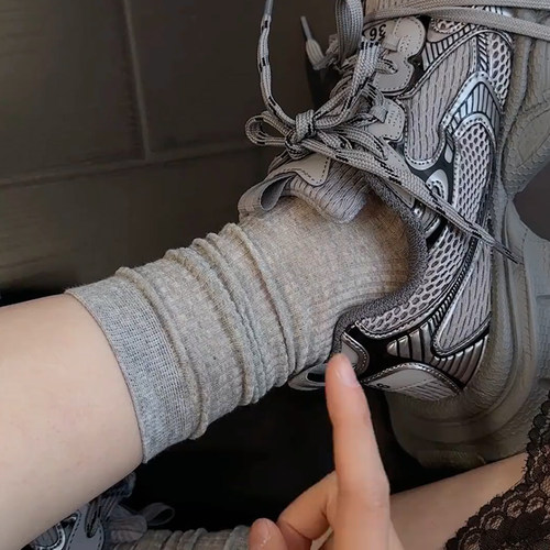 miu系灰色袜子女中筒堆堆袜