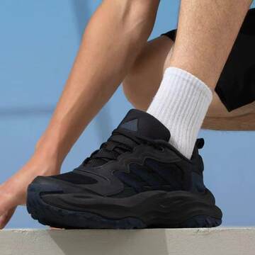 Adidas男女款低帮厚底增高跑步鞋