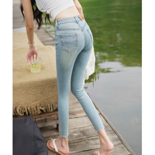 夏季破洞牛仔裤女浅蓝色刺绣小脚裤弹力修身紧身减龄百搭九分裤秋