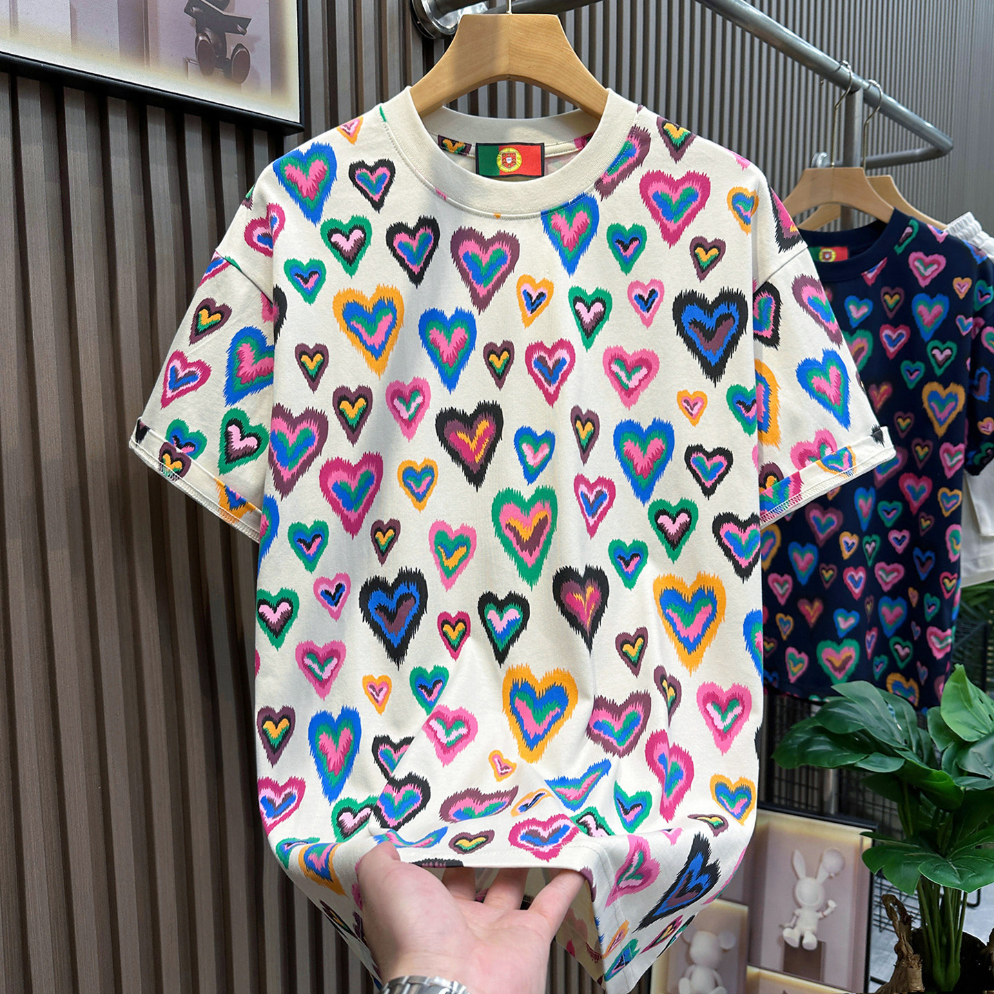 2026年夏季新款美式复古潮牌简约百搭印花爱心图案休闲短袖T恤男
