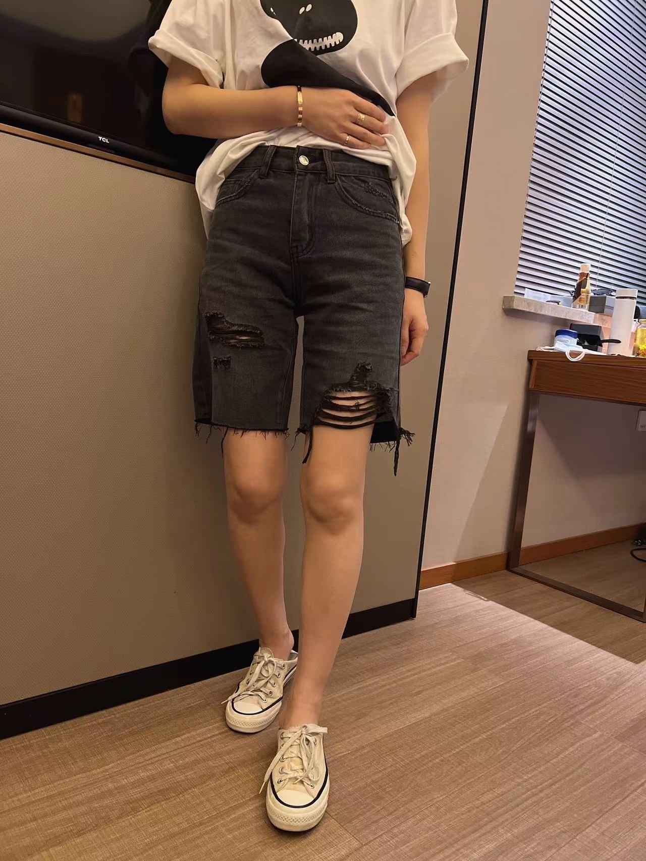 五分牛仔短裤女夏季2025年新款大码胖mm高腰薄款宽松阔腿裤中裤子