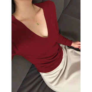2025早秋新款羊毛V领长袖针织衫女修身显瘦百搭纯色简约打底上衣