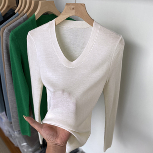 圆领羊绒打底衫女春秋内搭白色U领毛衣2025新款气质紧身针织衫