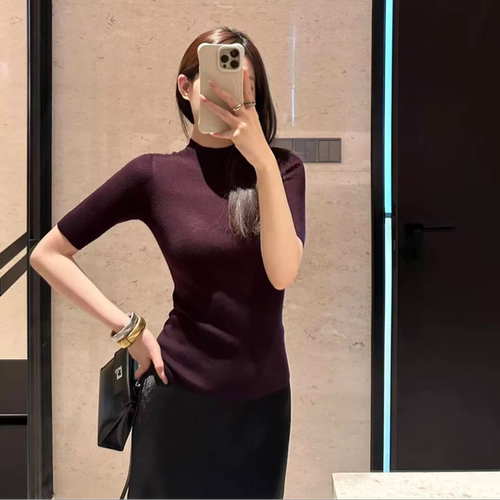 秋季半高领高级感五分袖针织衫女修身显瘦紫色上衣通勤百搭打底衫