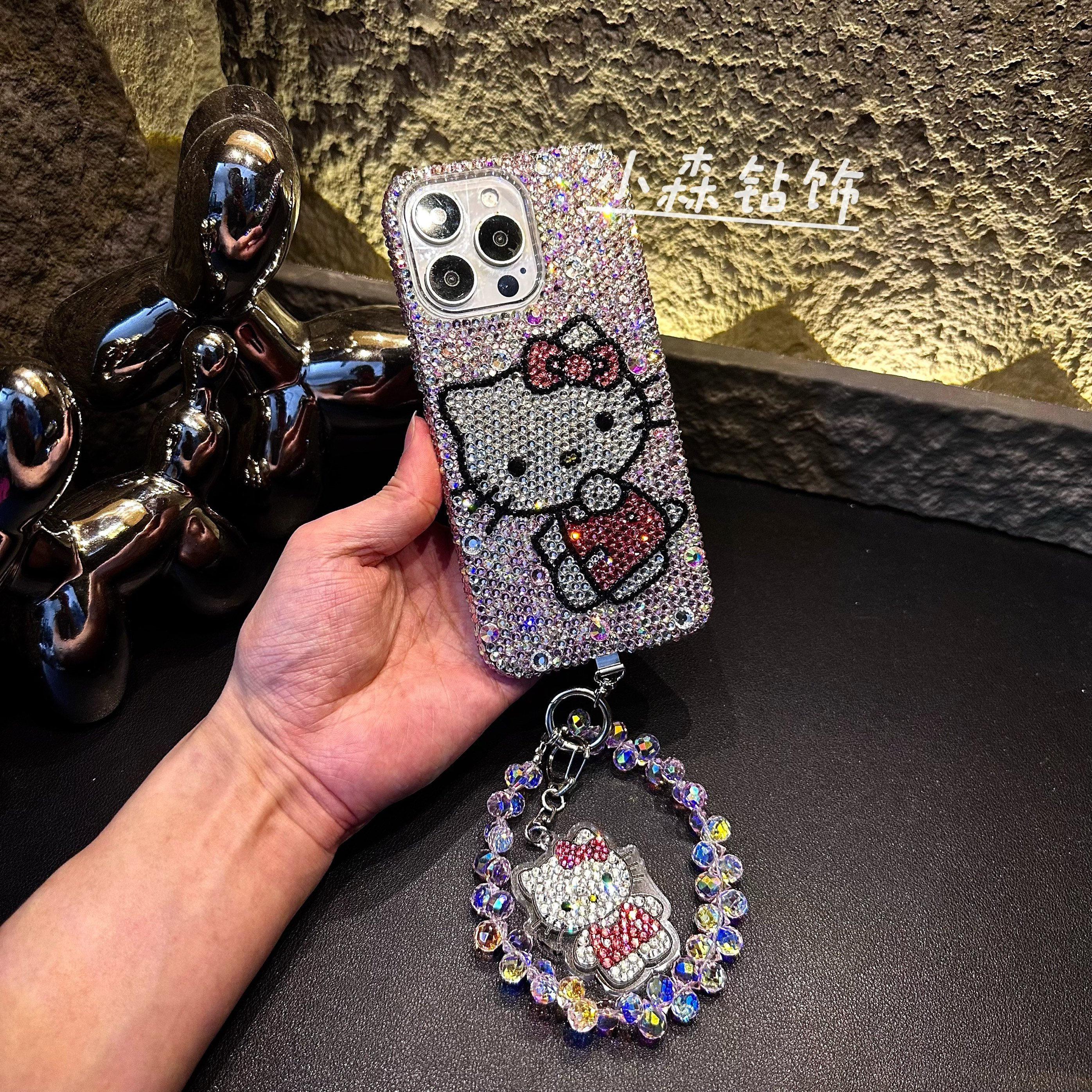 三丽欧kitty猫苹果16promax水钻17pro KT挂件链条苹果15满钻17Air