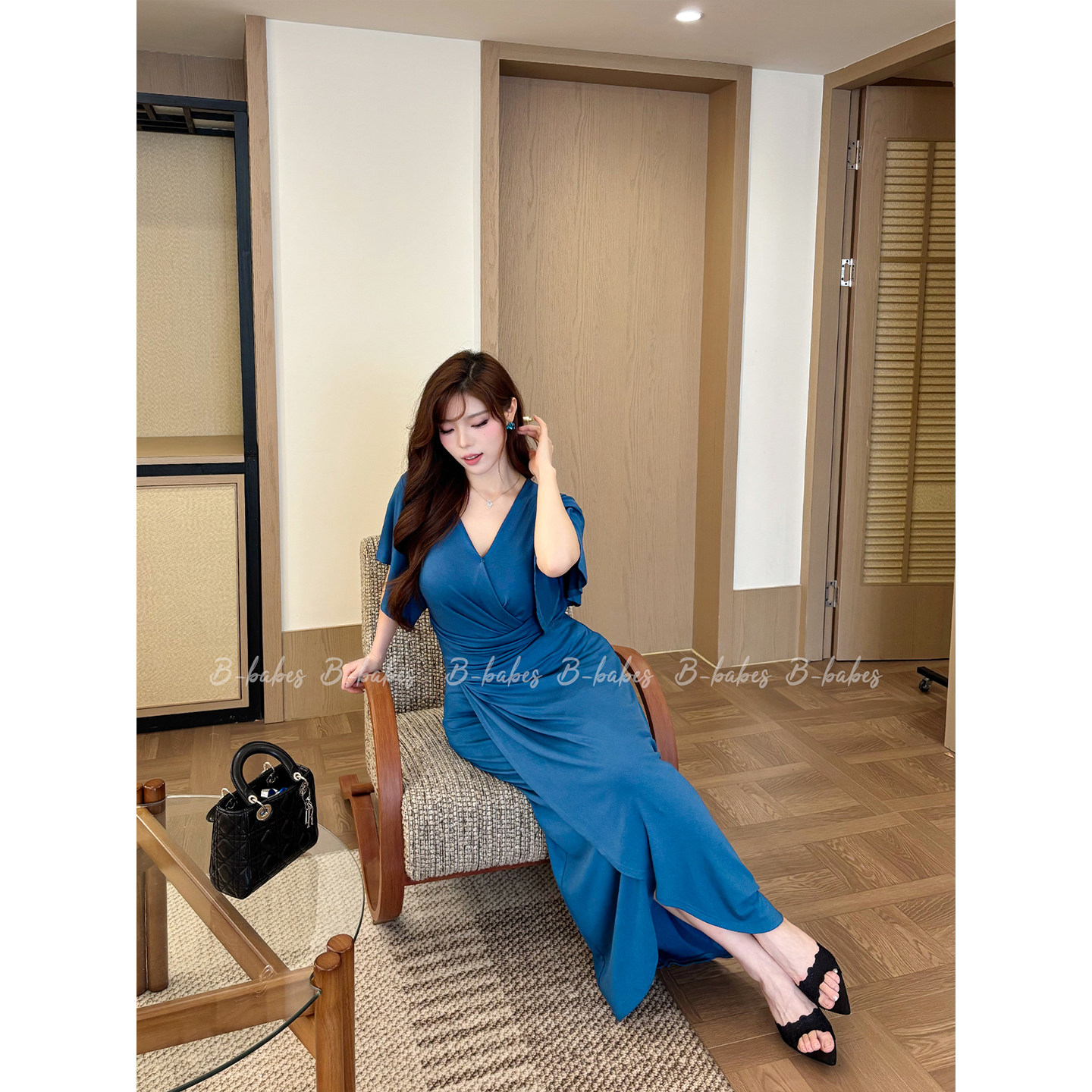 Babes【柔曼身姿】大码胖mm高级荷叶袖V领显瘦褶皱包臀连衣裙女装