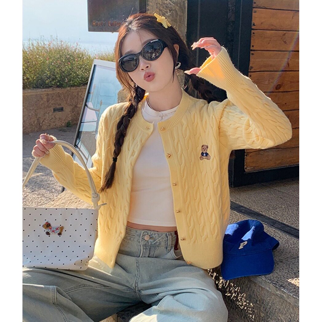 安迪绒洗水黄色开衫毛衣女2026新款秋季刺绣鹅黄针织衫外套