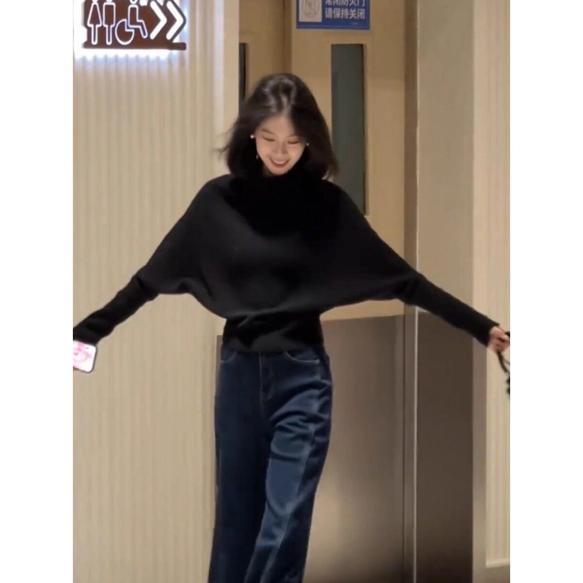 包芯纱洗水黑色气质半高领蝙蝠袖针织衫女高级感简约风打底毛