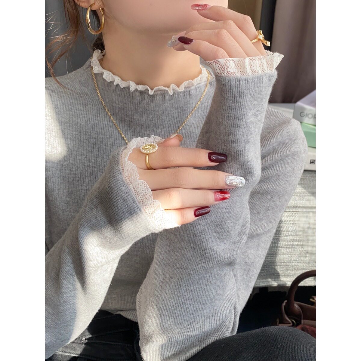 包芯纱灰色蕾丝边打底衫女早秋季新款高级感黑色上衣半高领毛