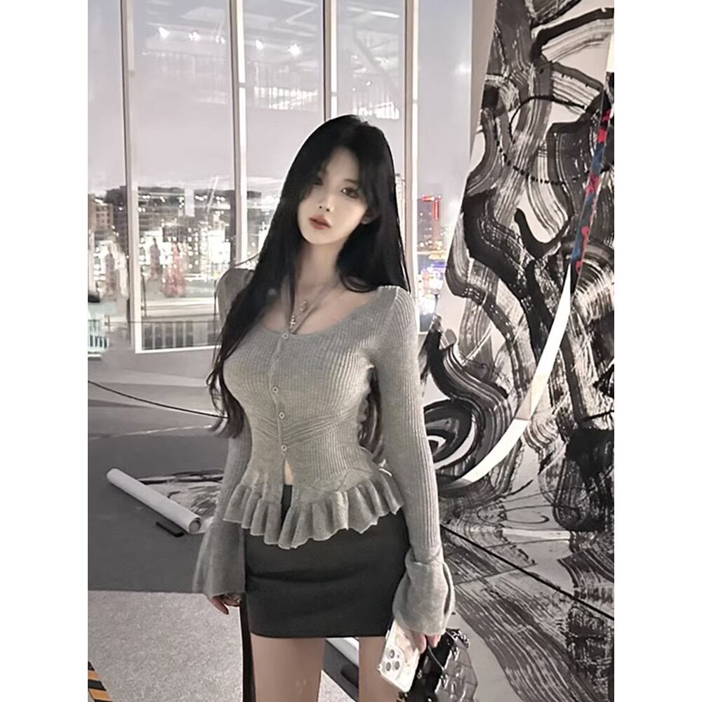 绝辣腰姬修身针织衫秋设计感长袖内搭挂脖荷叶边毛织上衣