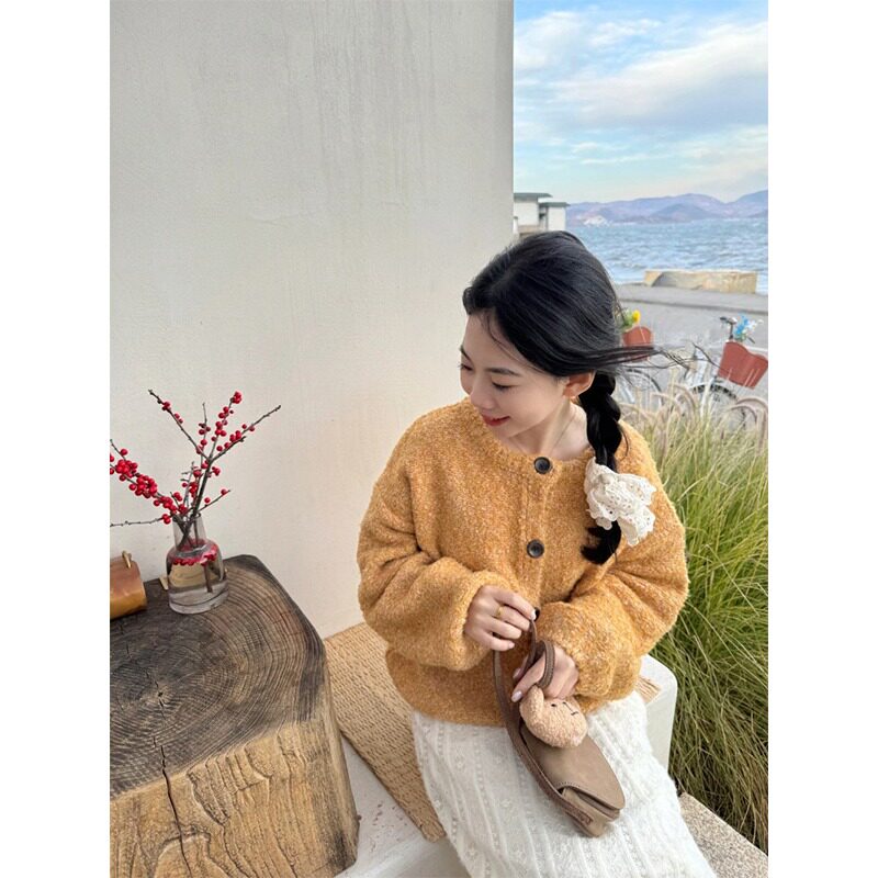黄色毛衣外套女秋冬季韩系甜美软糯圆领针织开衫宽松外搭上衣