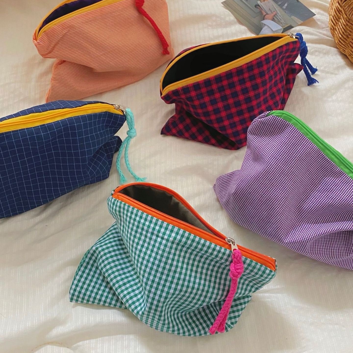 大容量撞色格子包化妆包女ins风便携化妆品收纳袋护肤品洗漱收纳