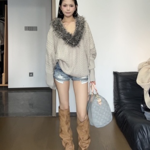 大V领辣妹仿真毛宽松毛衣针织上衣 可斜肩可正肩多穿