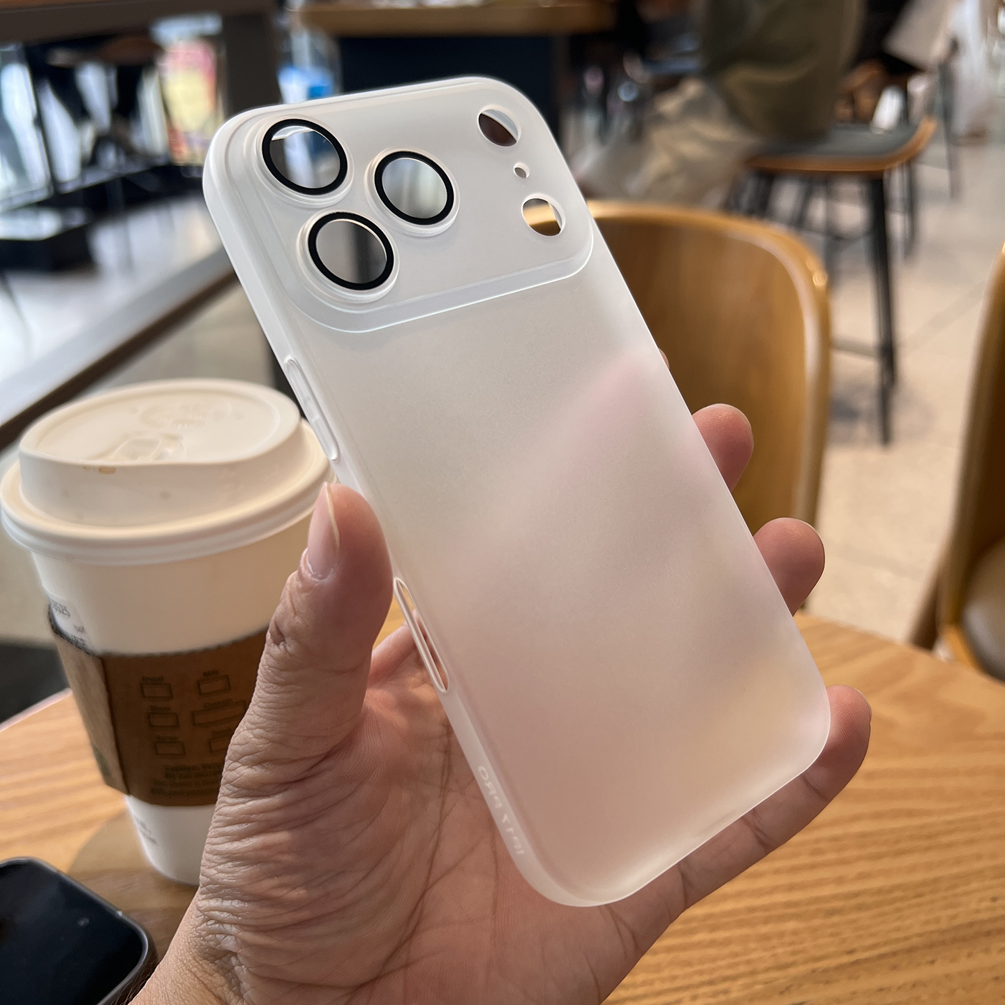 壳膜一体全包镜头手机壳超薄磨砂