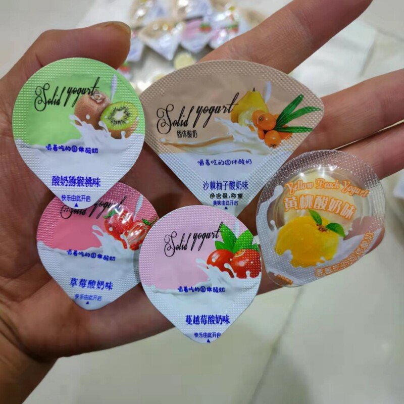 新疆发货果粒乳酪北国情蔓越莓草莓猕猴桃奶酪块乳酪零食包邮