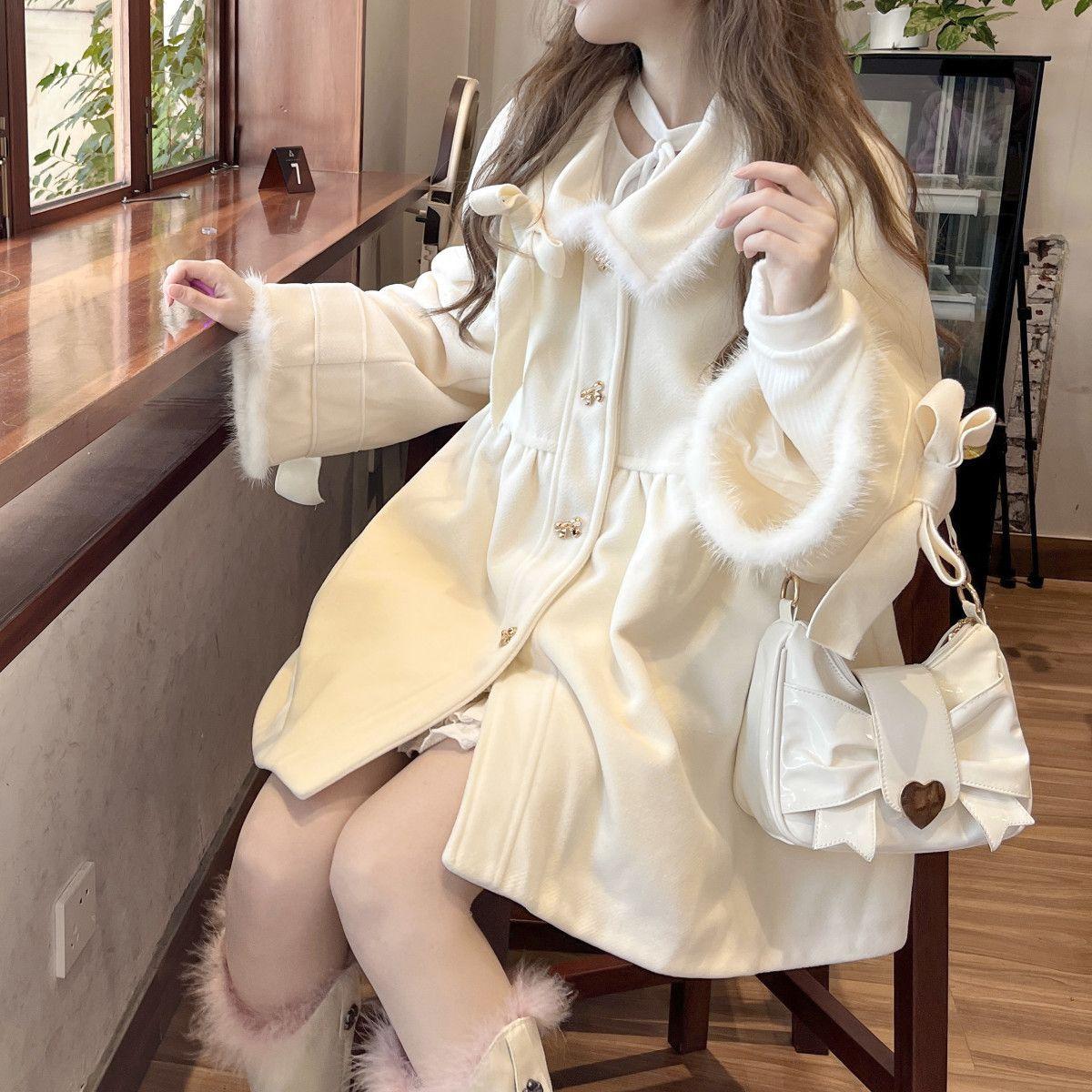 小个子娃娃领白色外套女秋冬季高级感加绒加厚毛呢子大衣2024新款