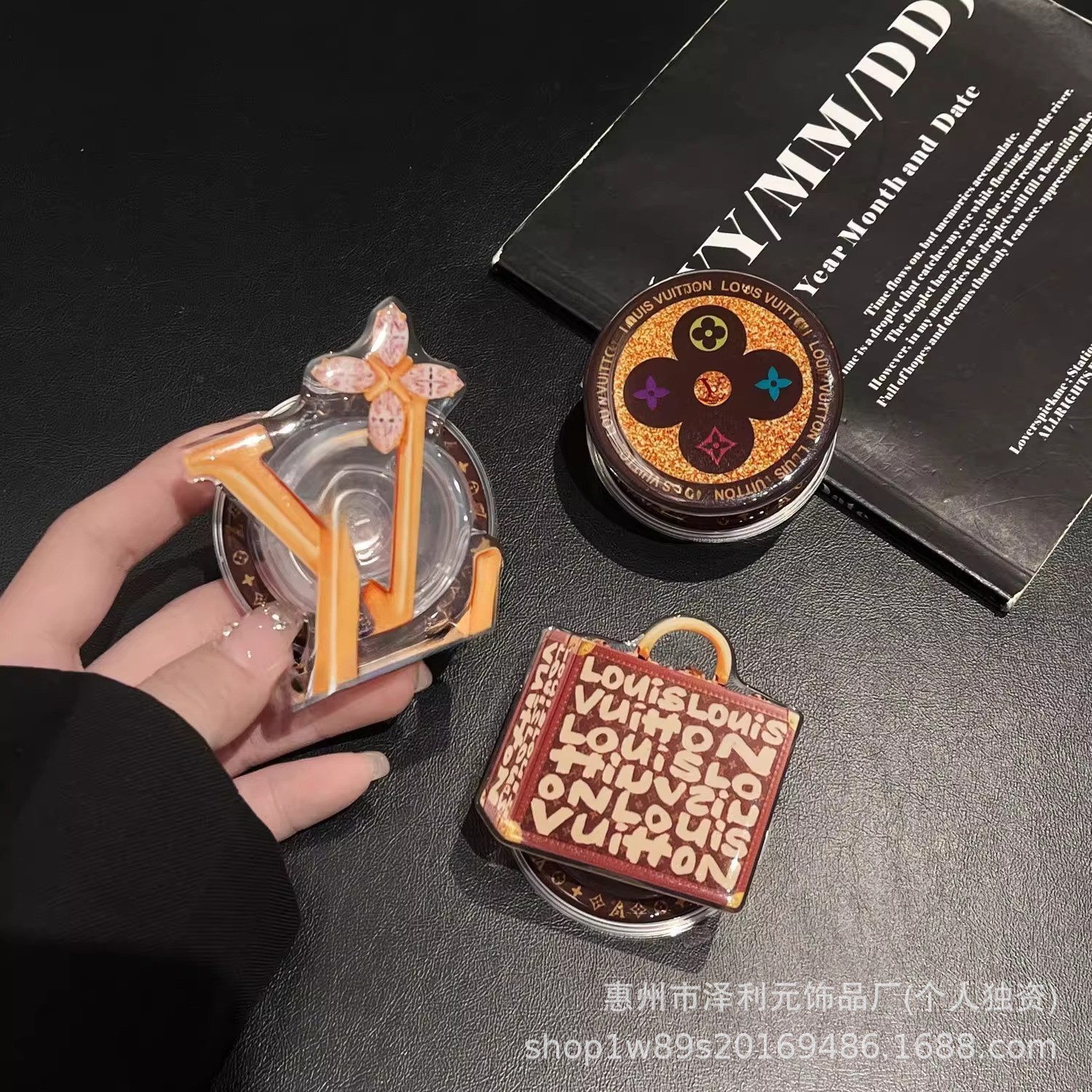 韩国ins可爱西高地狗狗Magsafe磁吸手机气囊支撑架强磁可伸缩折叠